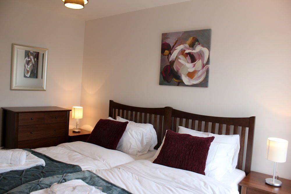 Apartemen The Luxurious Semi-circle *